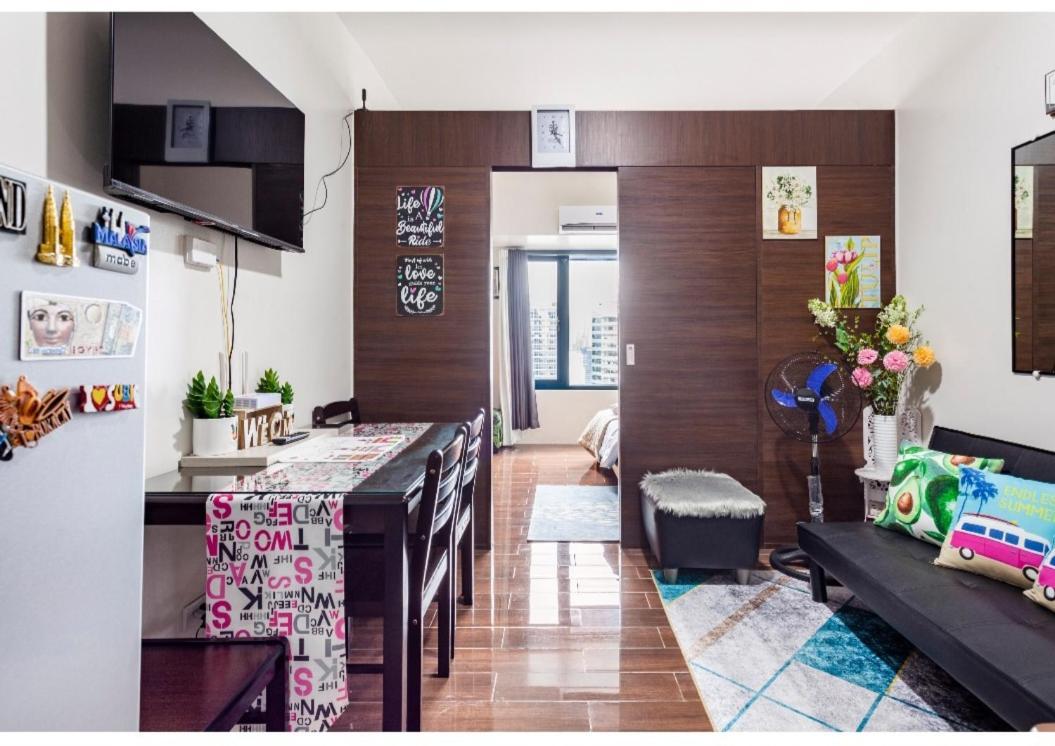 Marivic'S Place At Air Residences Makati Manila Ngoại thất bức ảnh